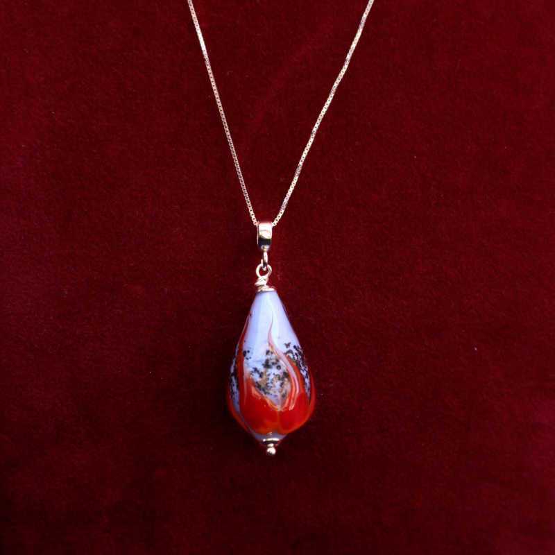 Meteora Collection Pendant Necklace